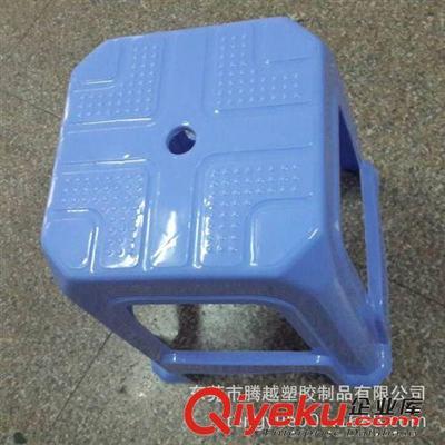 厂家直供蓝色塑料方凳子批发 叠放凳 餐椅雪花凳【批发价优】-东莞市腾越塑胶制品提供厂家直供蓝色塑料方凳子批发 叠放凳 餐椅雪花凳【批发价优】的相关介绍、产品、服务、图片、价格东莞市腾越塑胶制品、塑胶卡板;塑胶中空板;塑料箱;塑料箩;塑料零件盒;铁皮零件柜;防静电方盘;防静电靠背椅;防静电圆凳;整理箱;圆凳;全塑椅